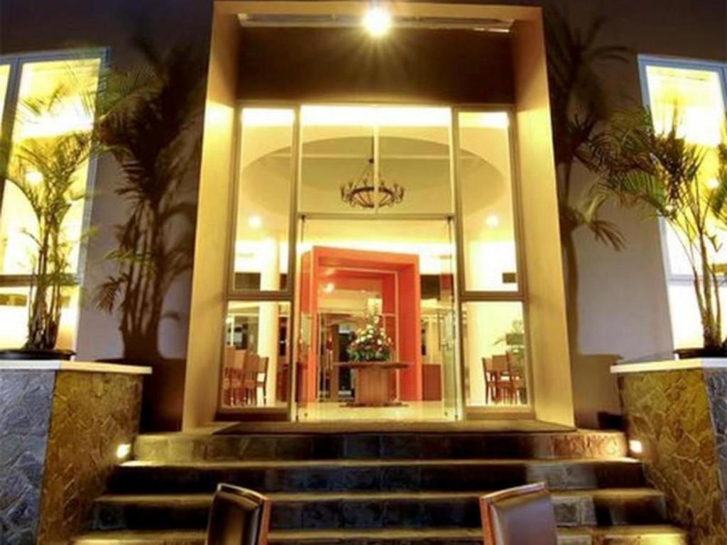 Aparthotel @ Marbella Dago Cimenyan